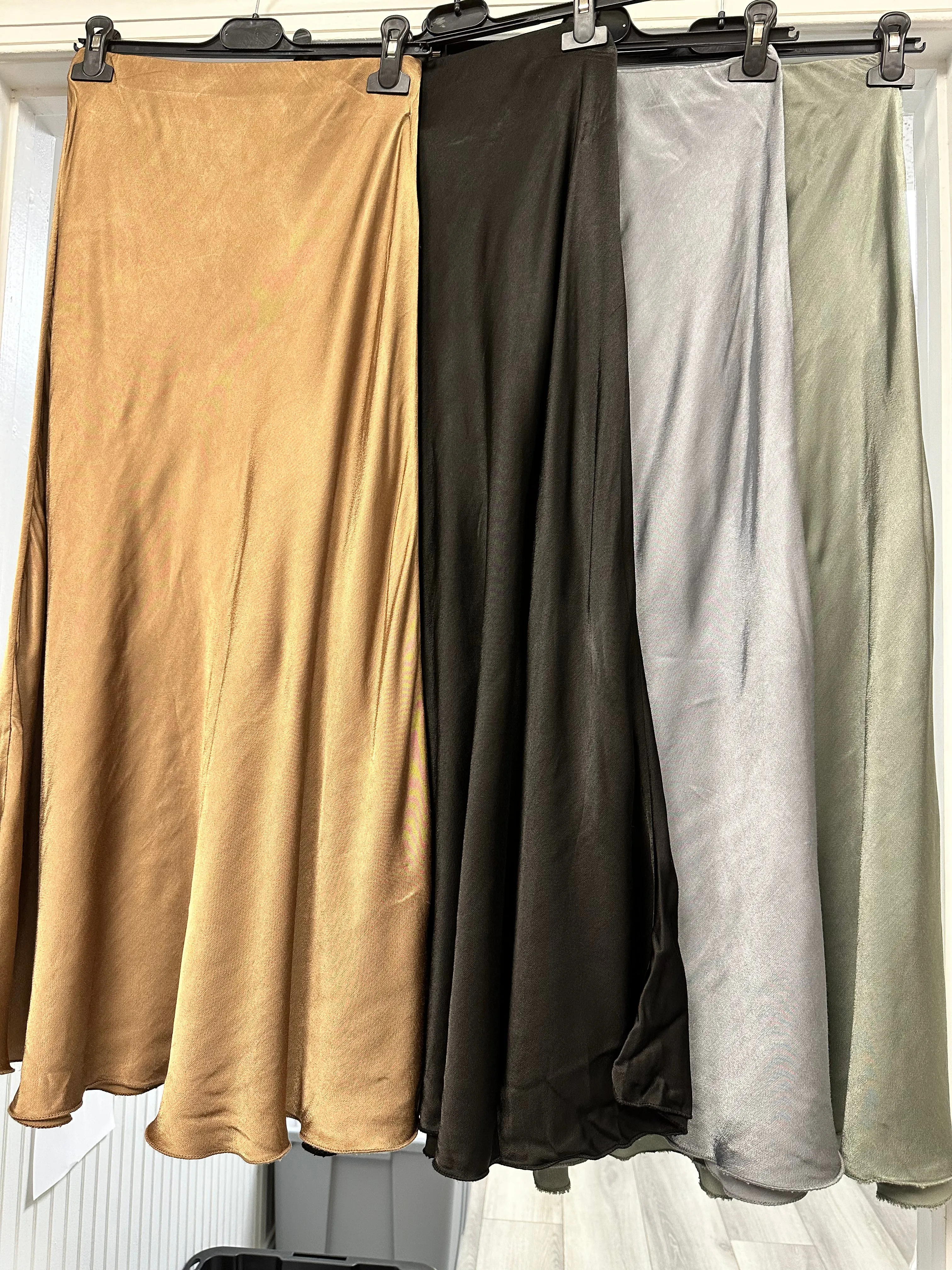 Manhattan Satin Skirt